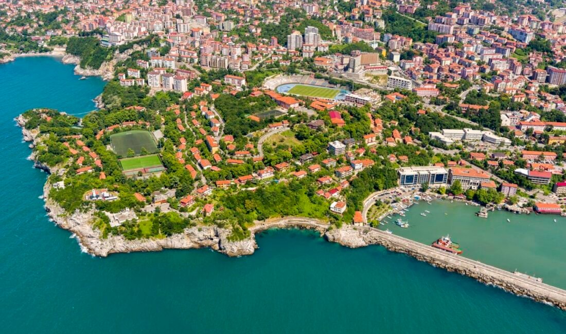 Kilimli Sahil Yolu’na Taşınması Planlanıyor Zonguldak’ın Fener semtinde amatör futbol takımlarının kullandığı futbol sahasının kaldırılarak