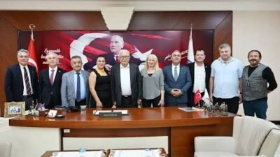 Cumhuriyet Halk Partisi (CHP) Zonguldak İl Başkanı Olcay Can ve