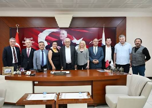 CHP’den Posbıyık’a Geçmiş Olsun Ziyareti Cumhuriyet Halk Partisi (CHP) Zonguldak İl Başkanı Olcay Can ve