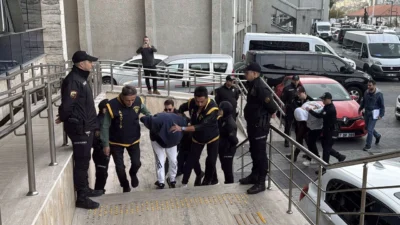 Zonguldak'ta düğün konvoyunda havaya ateş açtığı gerekçesiyle gözaltına alınan 3